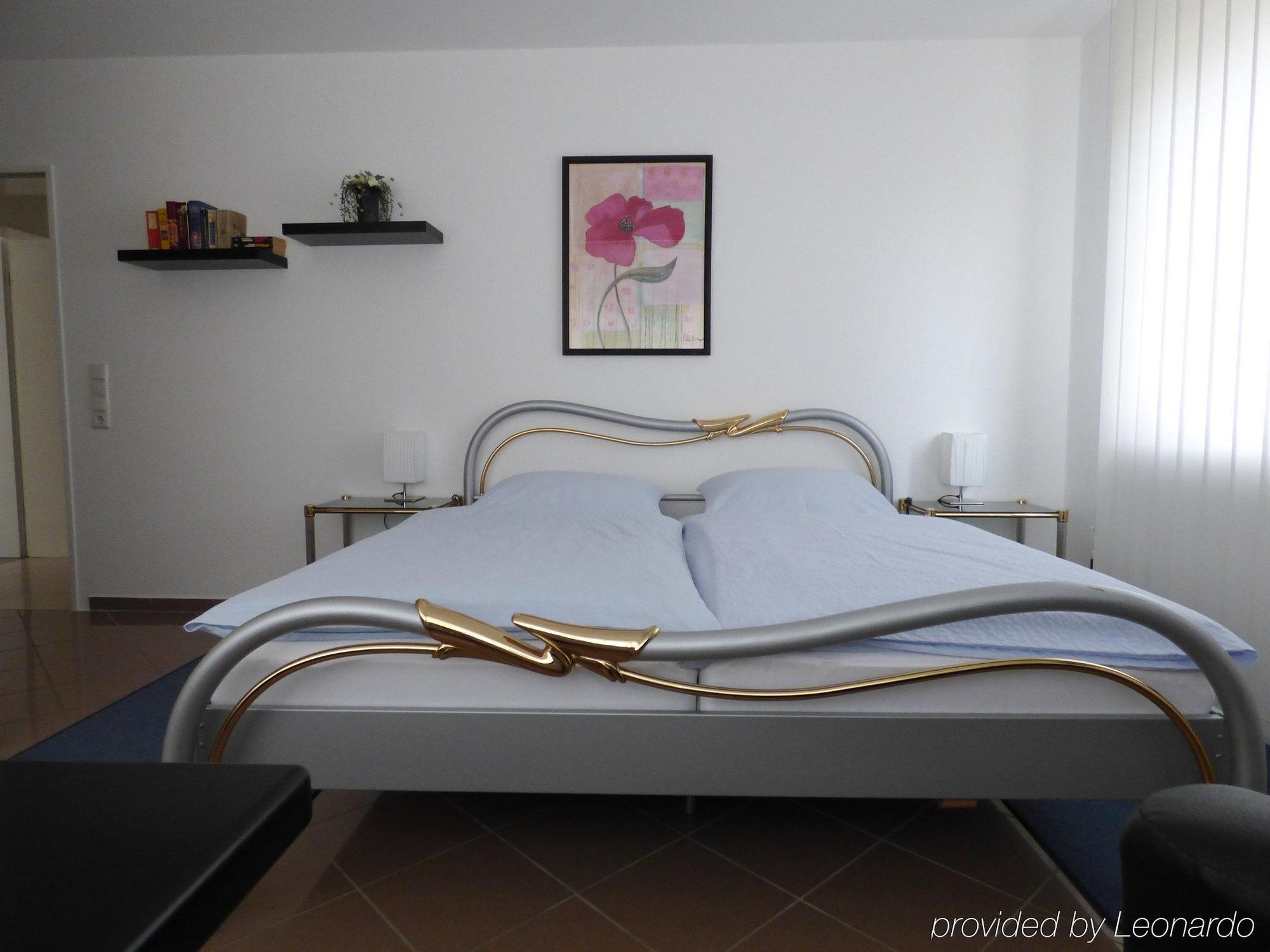 Hotel Alt Buettgen Карст Экстерьер фото