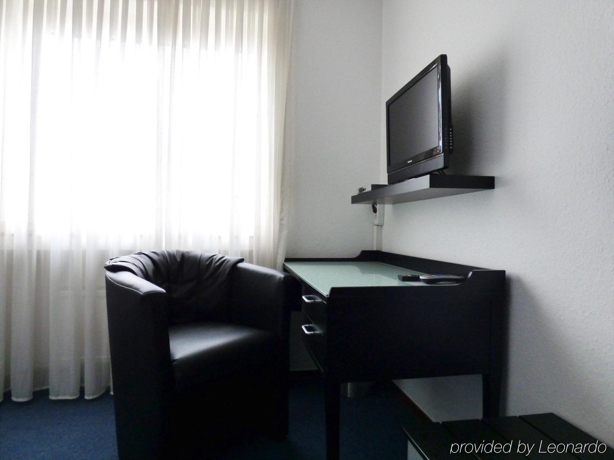 Hotel Alt Buettgen Карст Экстерьер фото