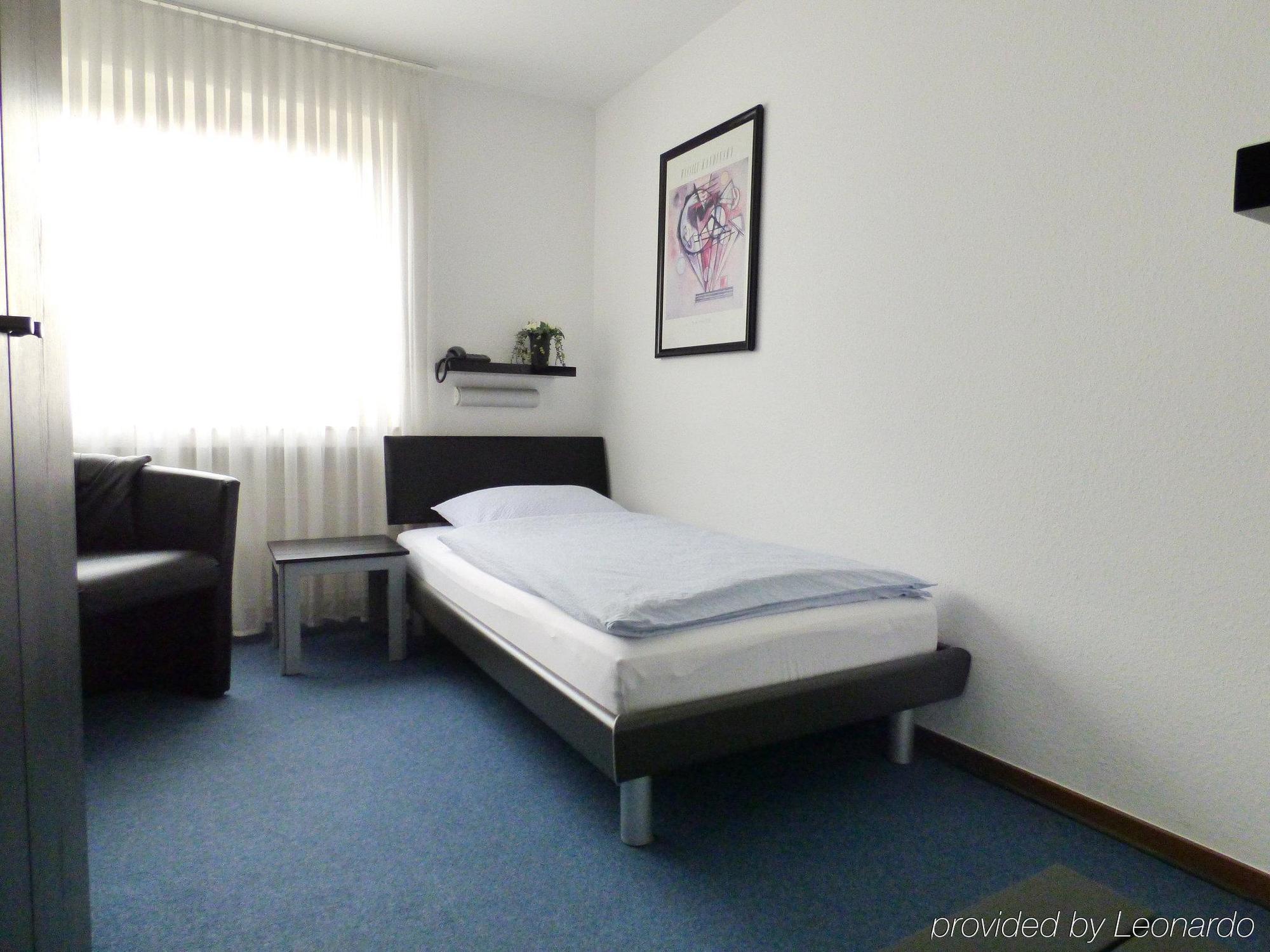 Hotel Alt Buettgen Карст Экстерьер фото