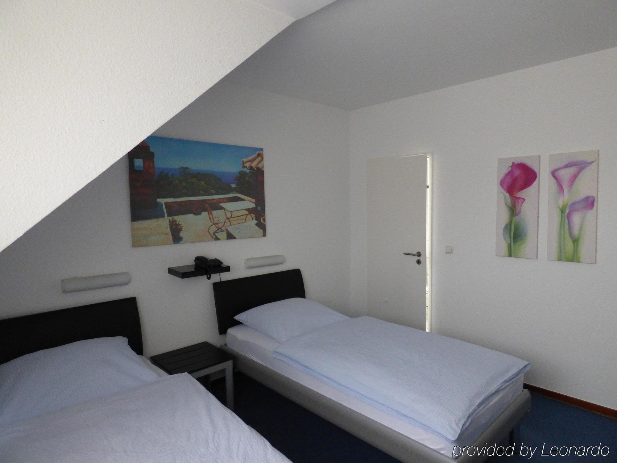 Hotel Alt Buettgen Карст Экстерьер фото