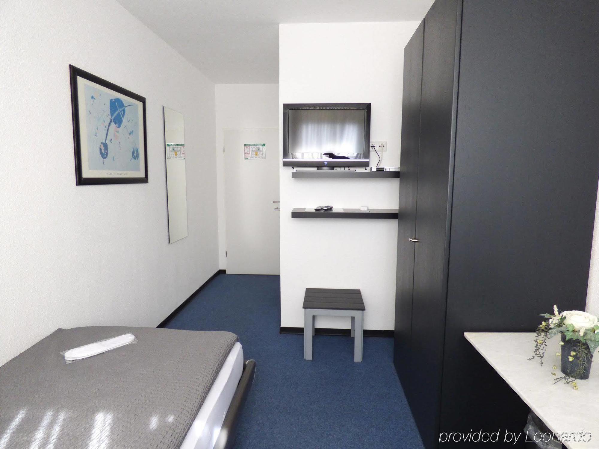 Hotel Alt Buettgen Карст Экстерьер фото