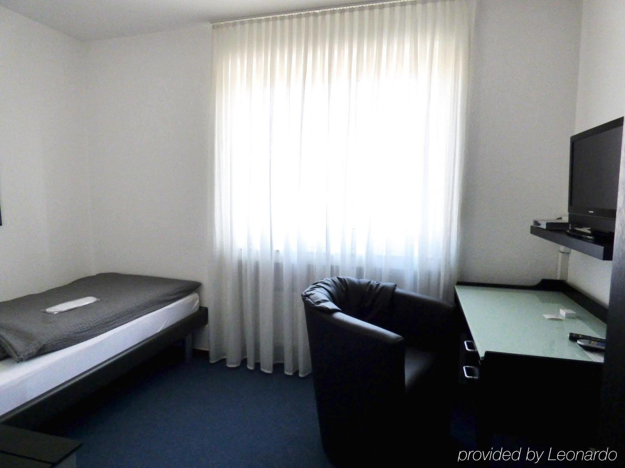 Hotel Alt Buettgen Карст Экстерьер фото
